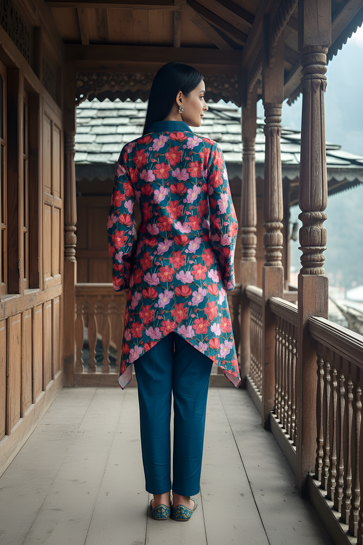 Junoon-e-Gulnaar Pahadi Kaftan Set