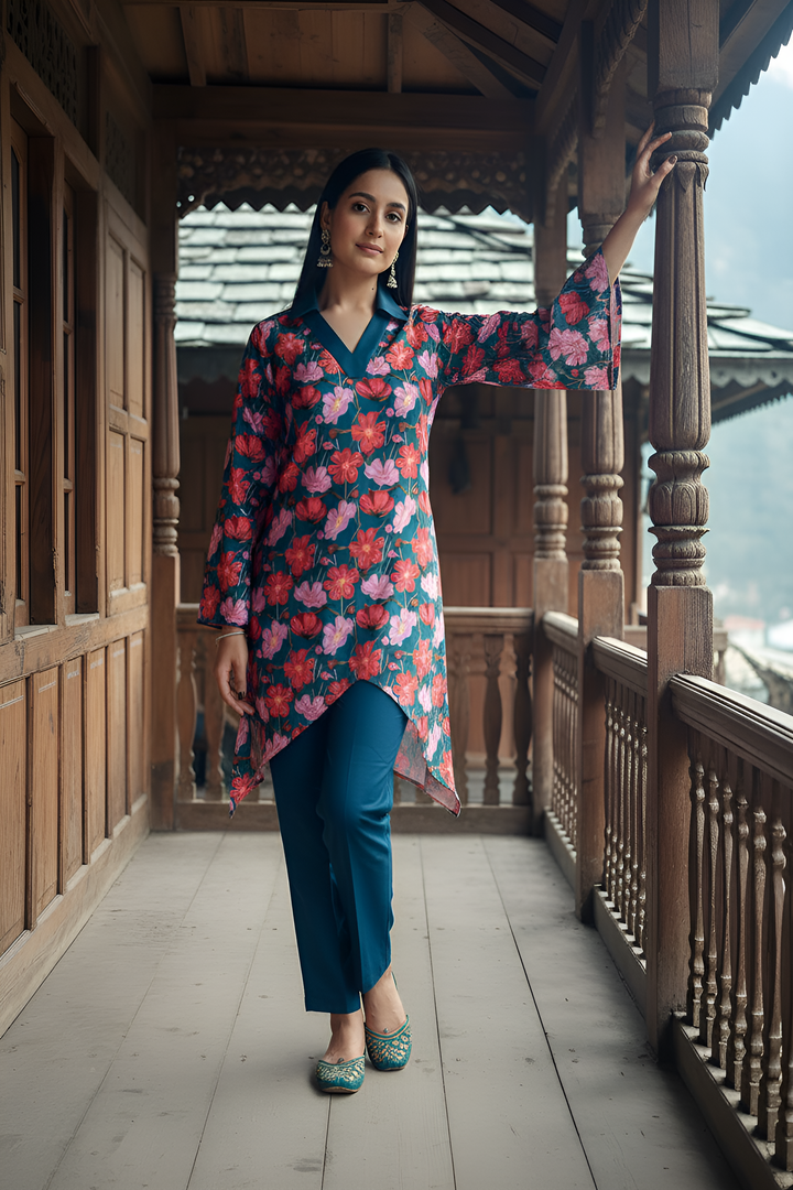 Junoon-e-Gulnaar Pahadi Kaftan Set