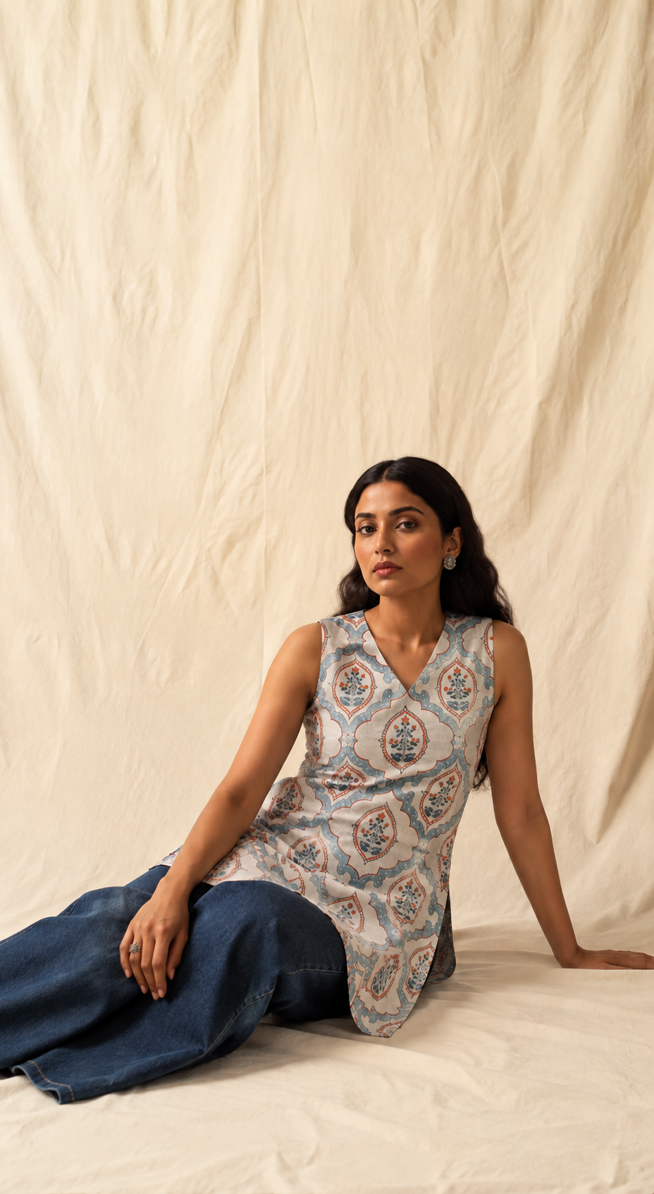 CELIA | Grey Floral Short Kurti