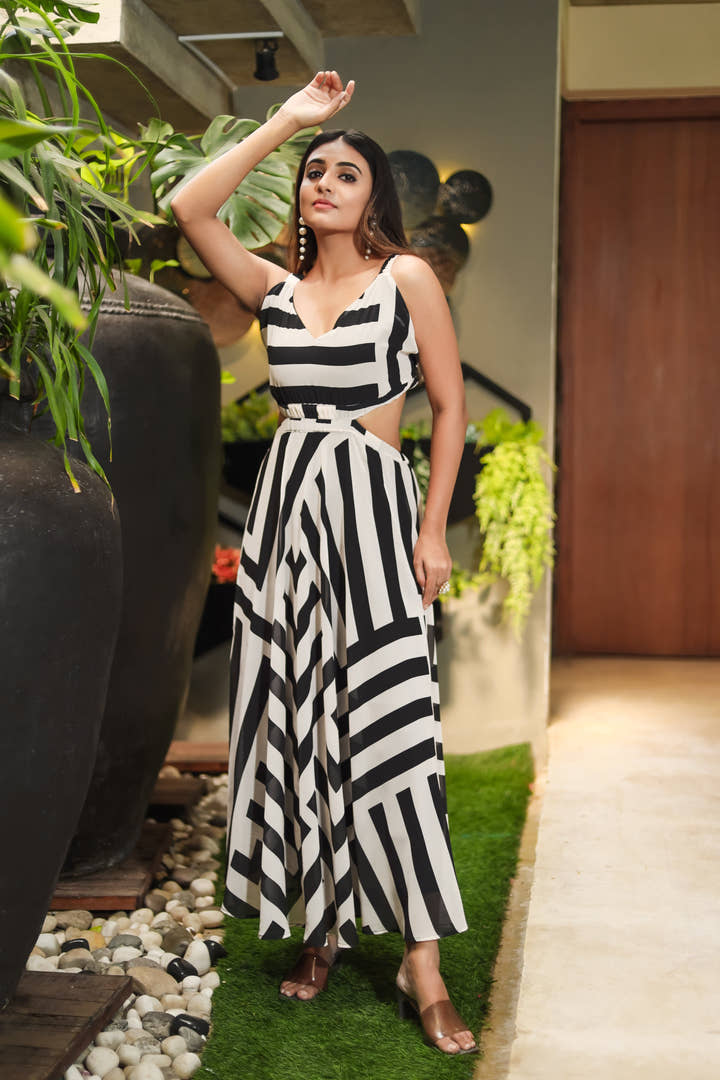Black & White Straps Maxi Dress - Masakali.Co®
