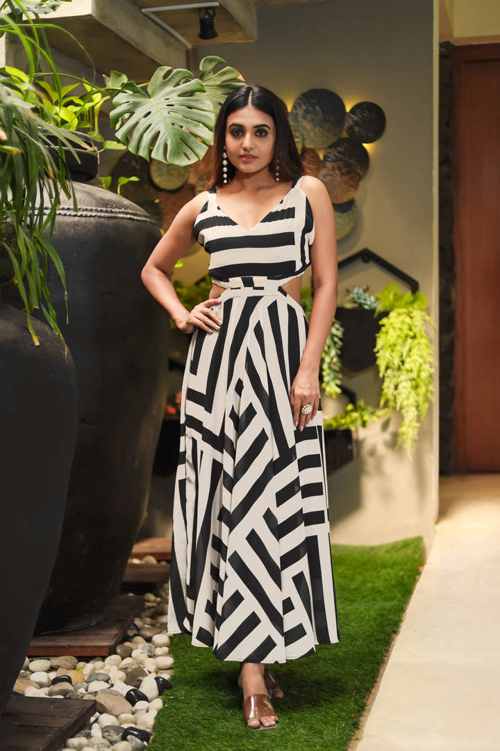 Black & White Straps Maxi Dress - Masakali.Co®